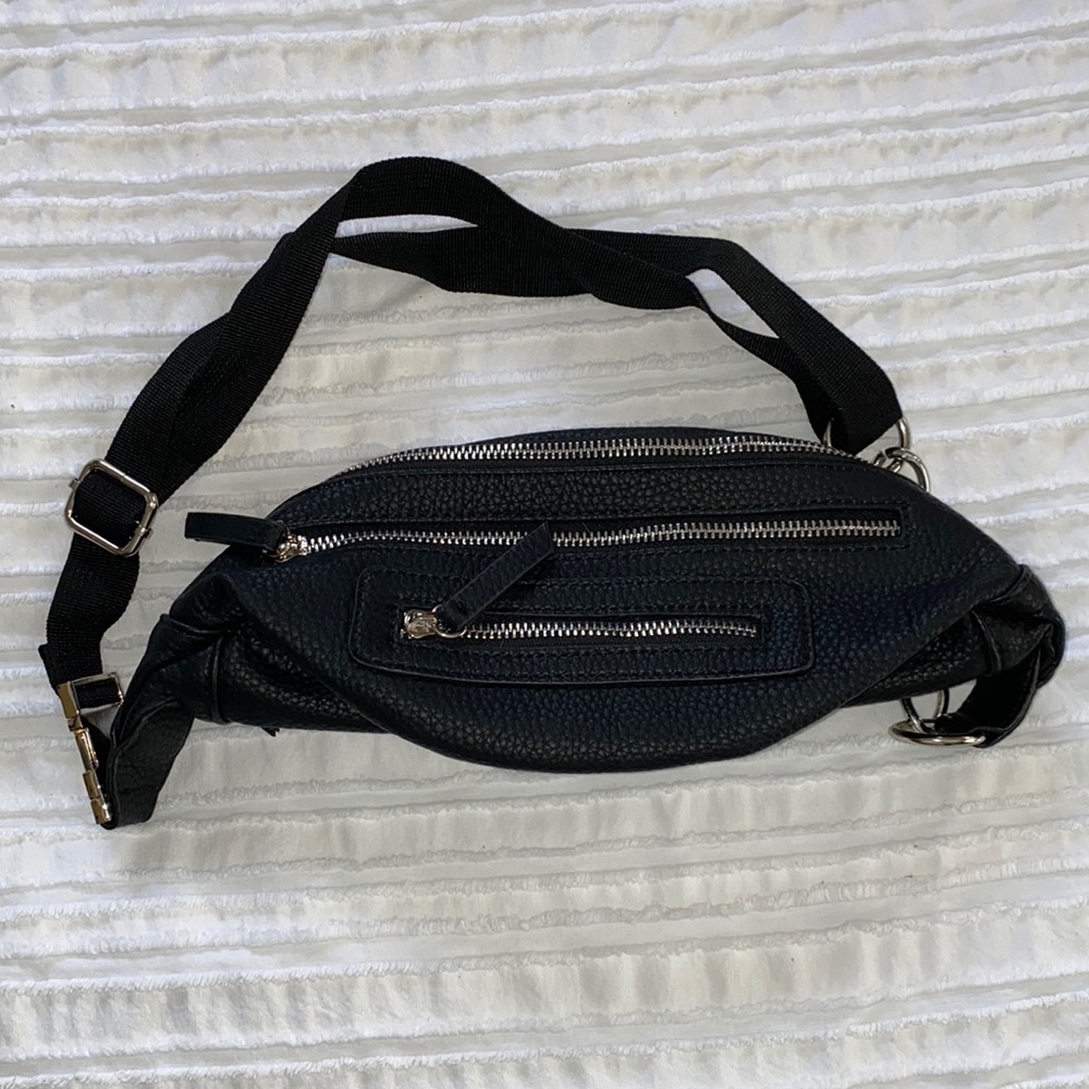 Black Fanny Pack
